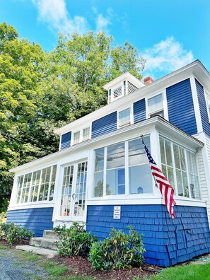 Exterior - Walk To Town, Hottub, Firepit, Games, Mt Snow (Wilmington)