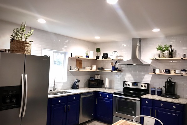 Frigorífic, microones, forn i placa de cuina