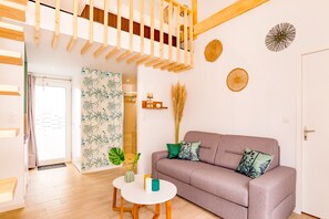 TV - Villa Dré Avec Piscine 15 Personnes Sur La Côte (st alban)