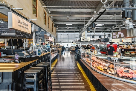 Daily cooked-to-order breakfast for a fee