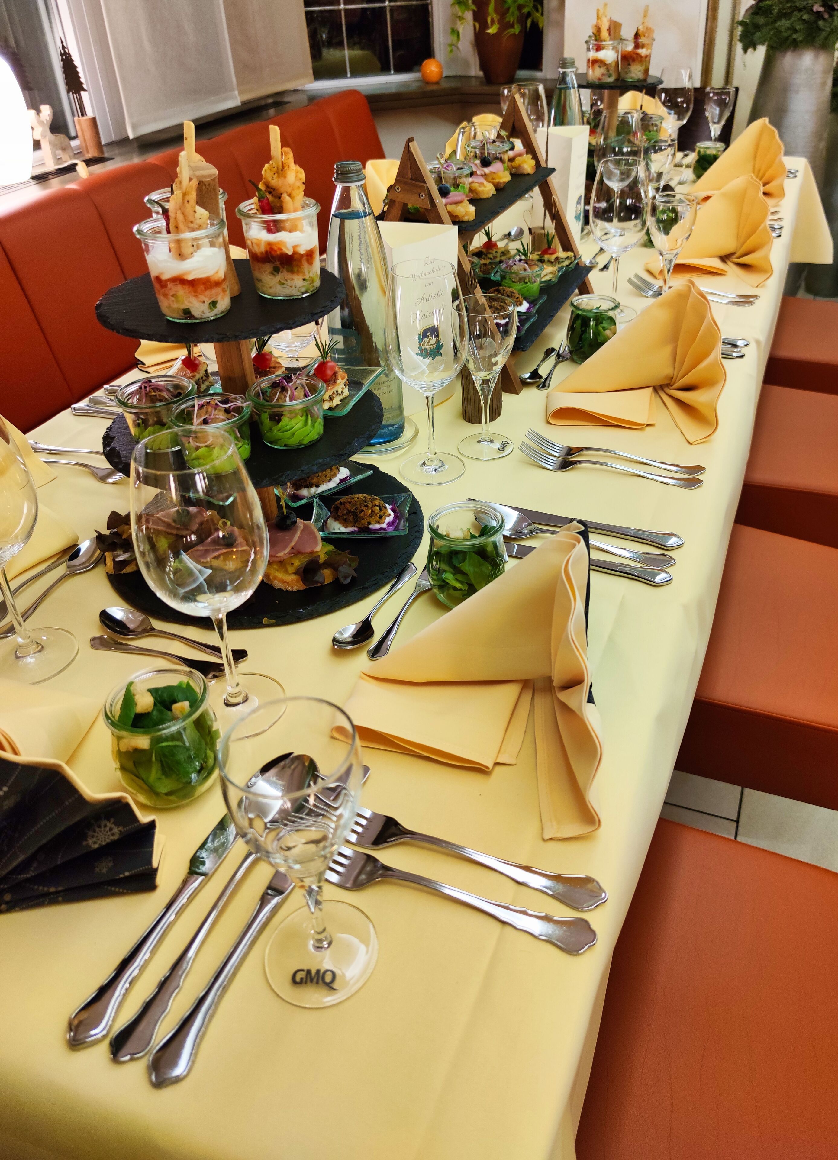 Frühstück und Abendessen