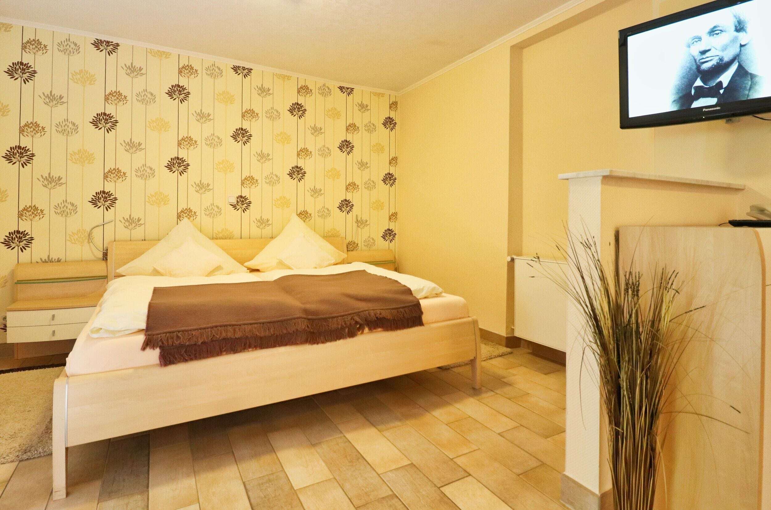 Blackout drapes, soundproofing, free WiFi, bed sheets