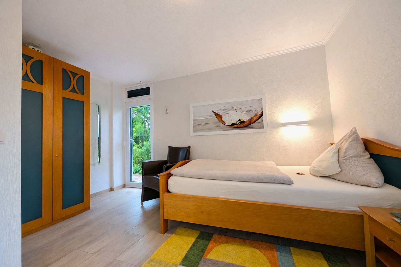 Standard-Einzelzimmer, Balkon | Verdunkelungsvorhänge, schallisolierte Zimmer, kostenloses WLAN