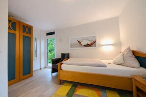 Standard Single Room, Balcony | Blackout drapes, soundproofing, free WiFi, bed sheets