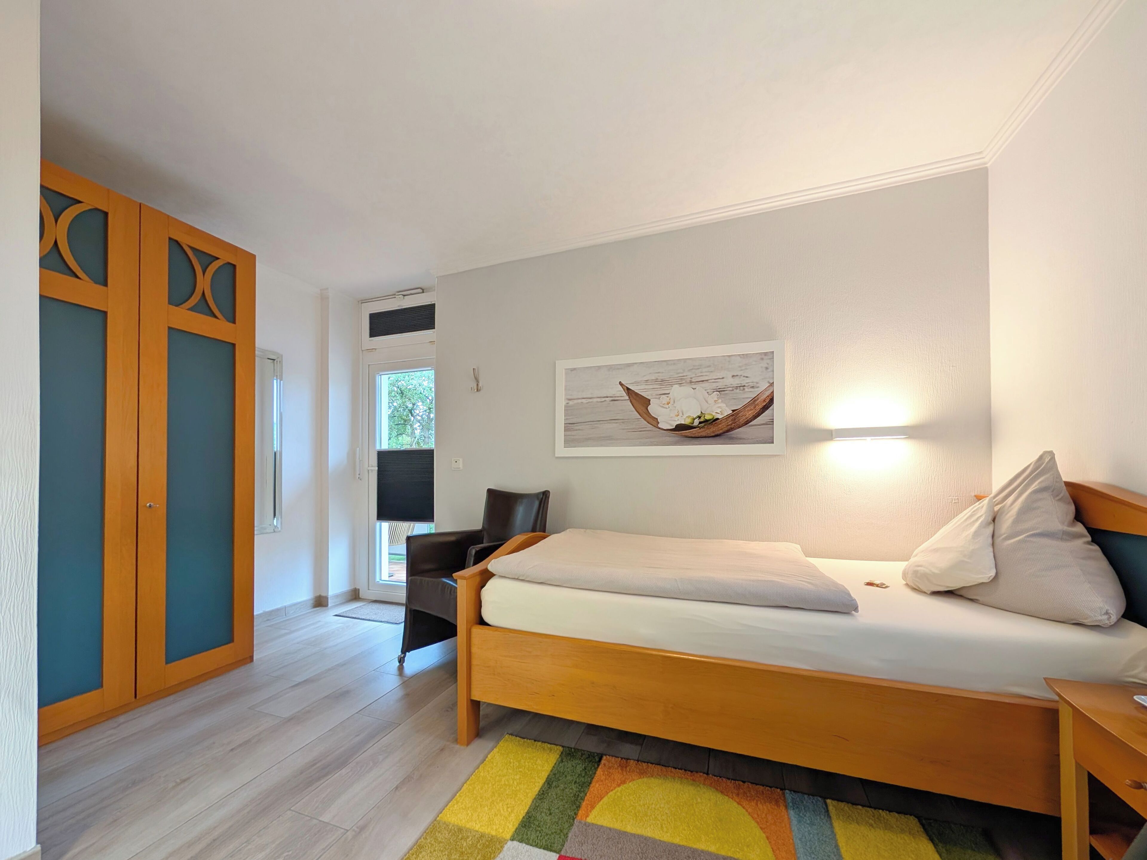 Standard-Einzelzimmer, Balkon | Verdunkelungsvorhänge, schallisolierte Zimmer, kostenloses WLAN