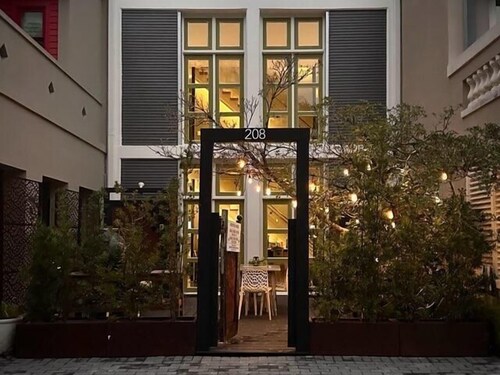 Seaside "Forsythe House" | 3BR | Sleeps 8 | Pet Friendly| Roof Top Terrace