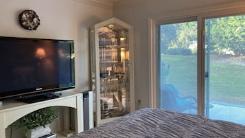 1 habitación, tabla de planchar con plancha, wifi gratis y ropa de cama