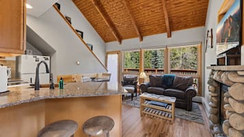 Smart TV, fireplace, DVD player, video library
