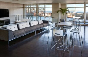 Interior - Luxury 2BD/2BTH Apartment in Hingetown Ohio City (Cleveland)