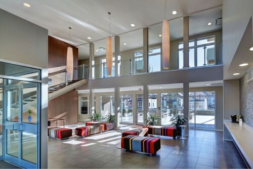 Luxury 2BD/2BTH Apartment in Hingetown Ohio City