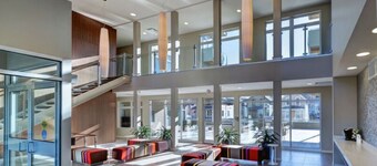 Luxury 2BD/2BTH Apartment in Hingetown Ohio City