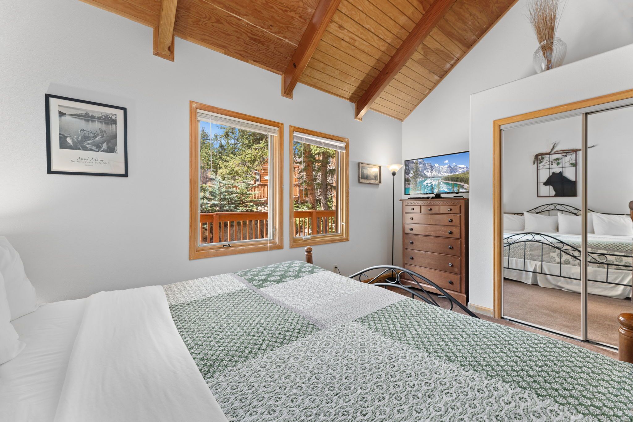 2 chambres, fer et planche à repasser, accès au Wi-Fi (inclus)