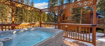 Fall River Escape • Fireplace • Close to RMNP