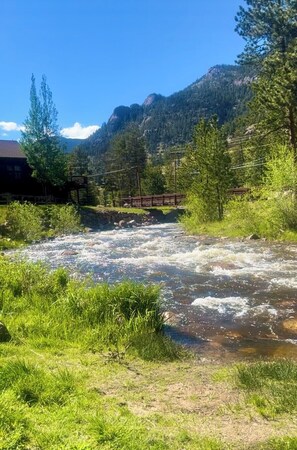 Property grounds - Bugle Point B08 (Private Hot tub) River Views! (Estes Park)