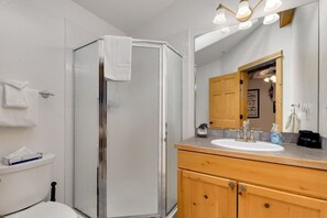 Bathroom - Quiet Fall River Escape • Riverside • RMNP (Estes Park)
