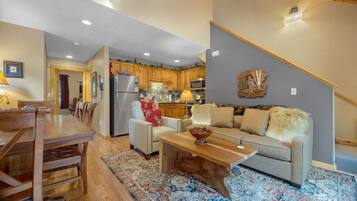 Smart TV, fireplace, DVD player, video library