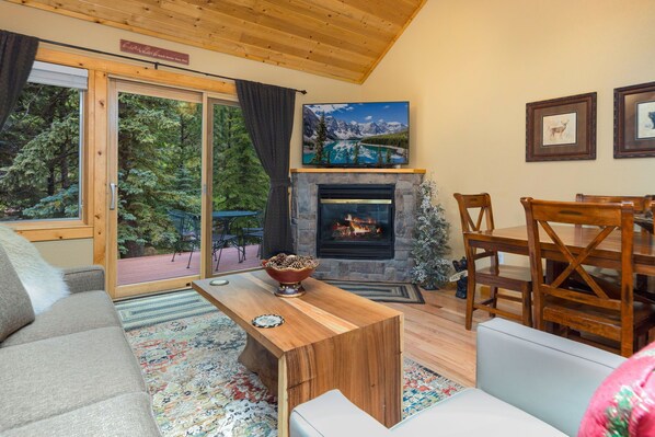 Smart TV, fireplace, DVD player, video library - Creekside Condos C (Private Hot tub) River Views! (Estes Park)