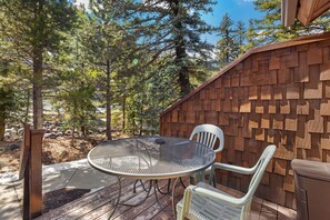 Outdoor dining - Riverfront Escape • Private Hot Tub • Close to RMNP (Estes Park)
