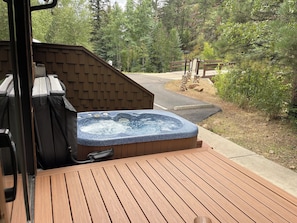 Terrace/patio - Fall River Hideaway • Private Hot Tub • Close to RMNP (Estes Park)