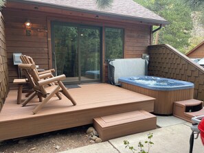 Terrace/patio - Fall River Hideaway • Private Hot Tub • Close to RMNP (Estes Park)
