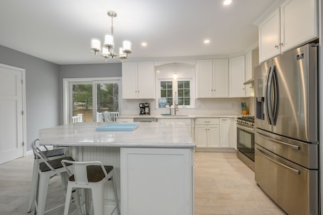 Fridge, microwave, oven, stovetop. 2021 CONSTRUCTION 3BR 3BA, close to Bike Trail & Beaches. Central AC Eastham