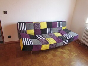 Interni