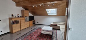 TV - Ferienwohnung am Heuchelberg (Nordheim)