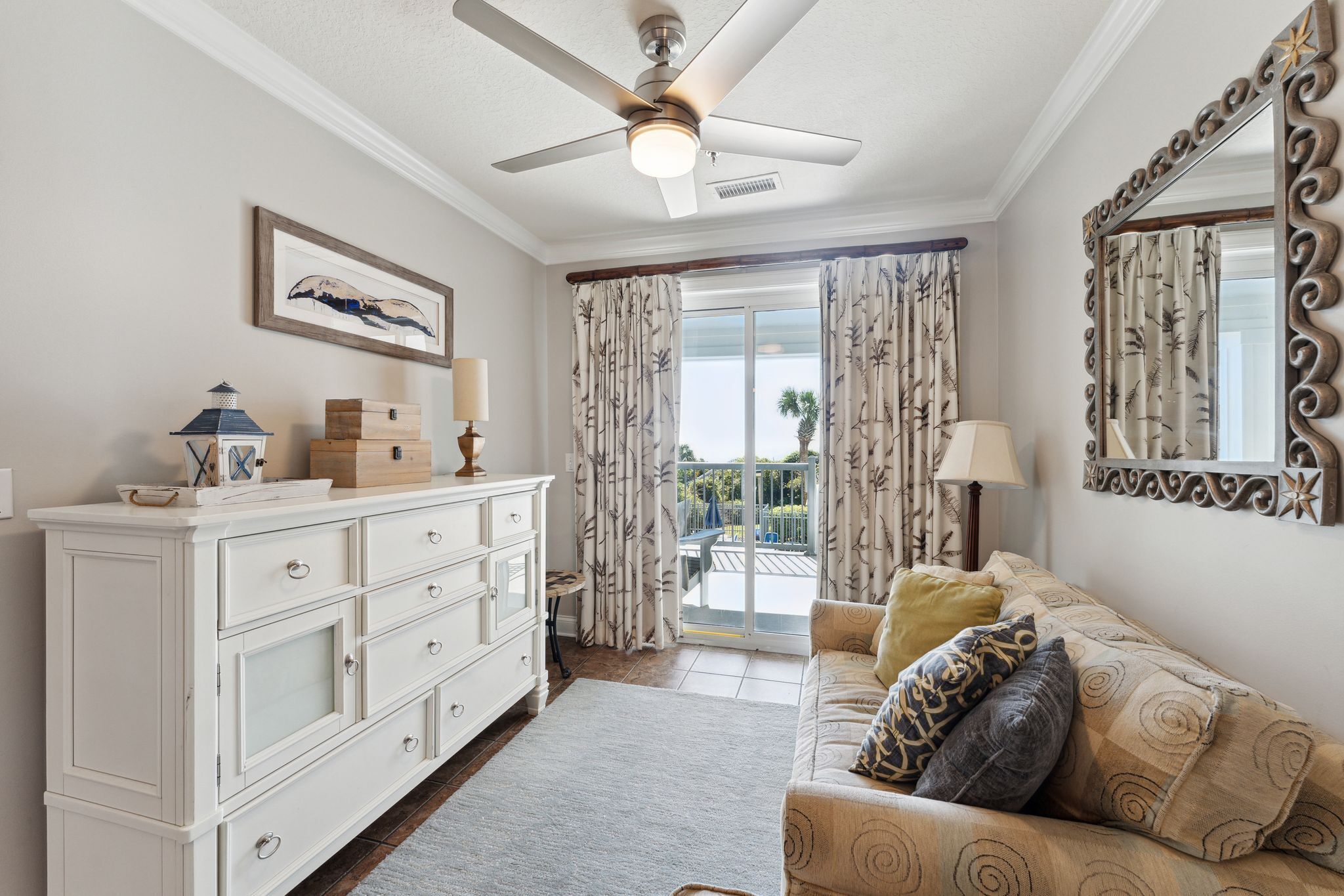 Spectacular Ocean Front Condo 1140 Ob Blvd #108 4 Br / 3 Ba Iop, Sc, Sleeps 12+ - Mount Pleasant, SC