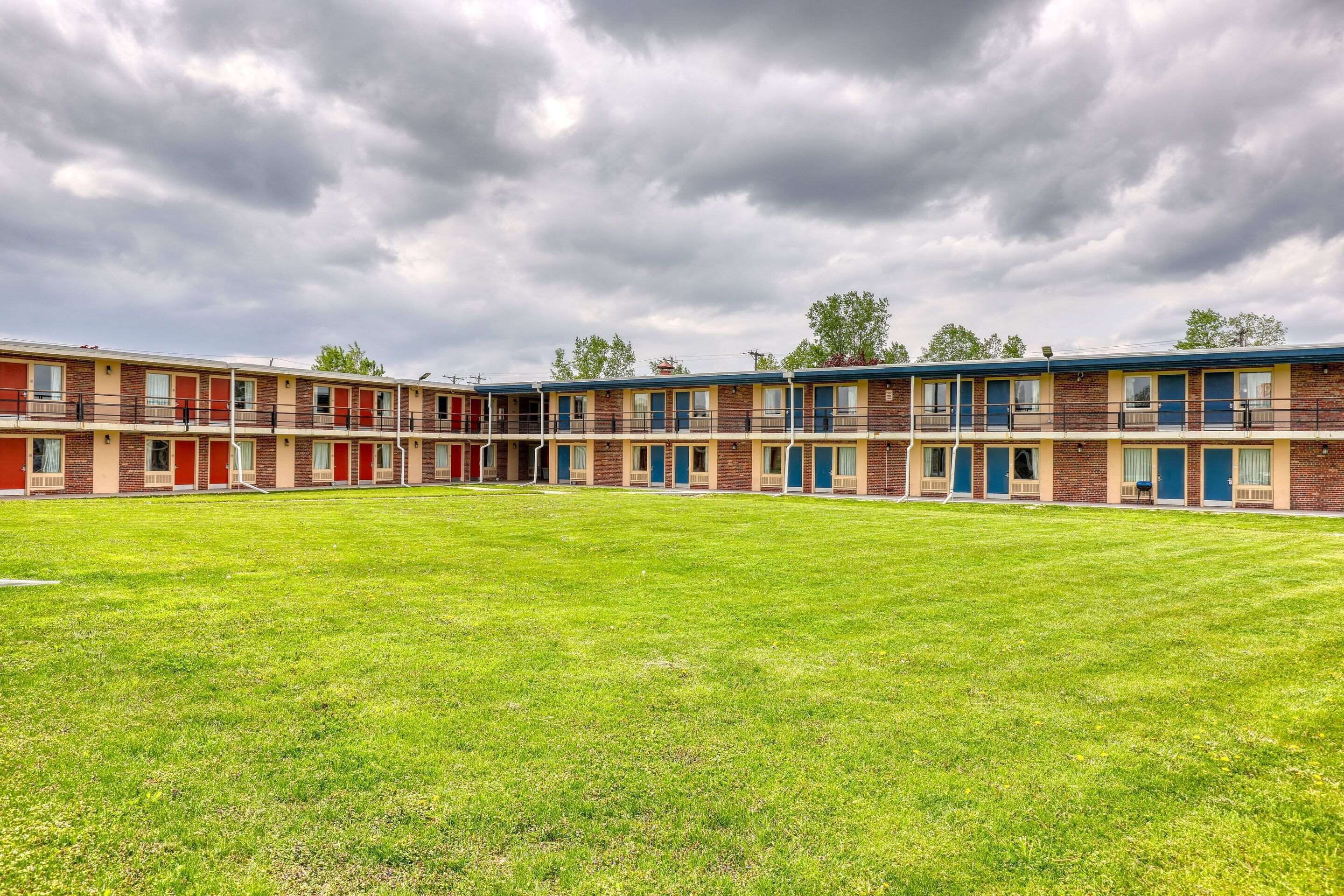 Photo - Suburban Studios Neenah-Appleton