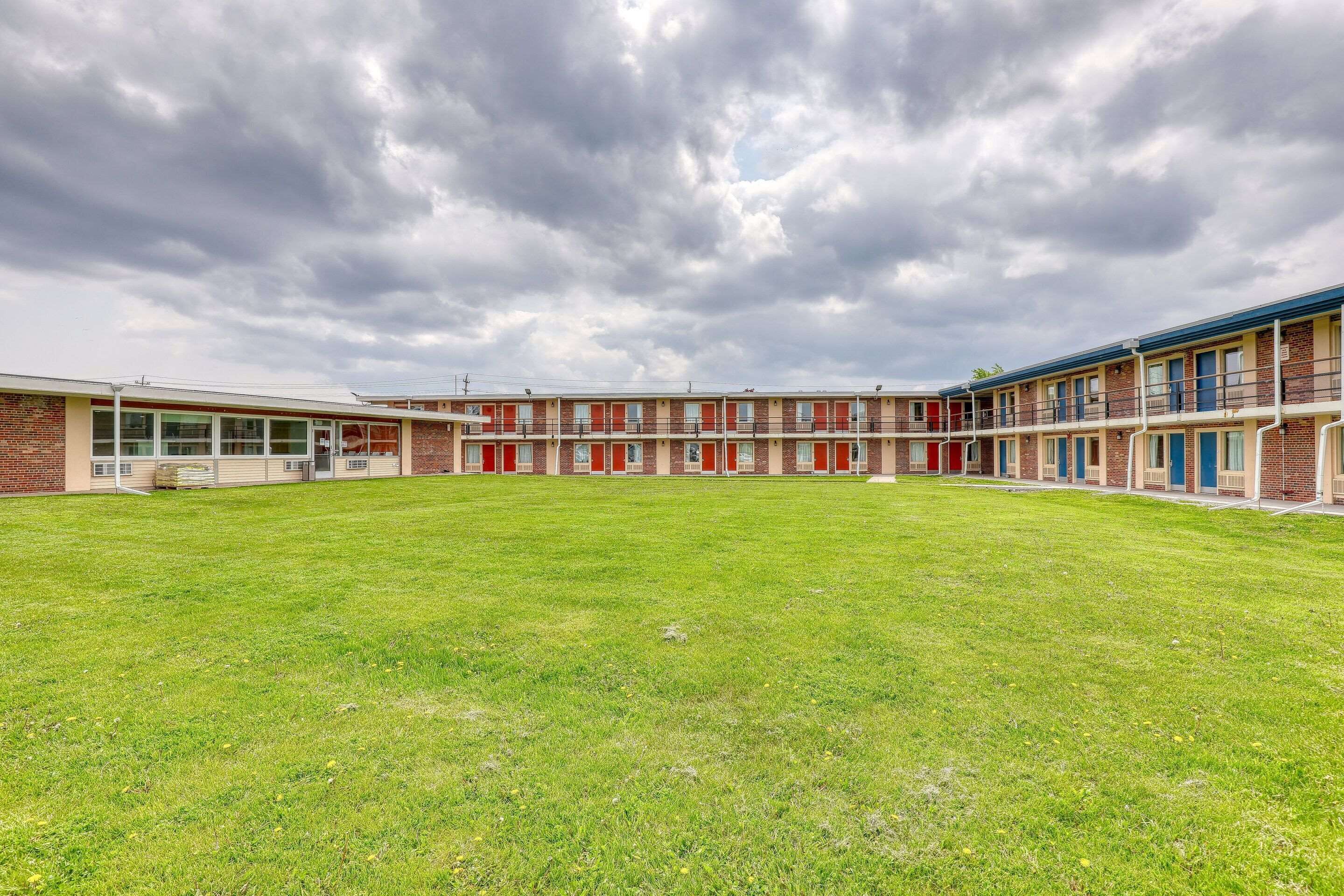 Photo - Suburban Studios Neenah-Appleton