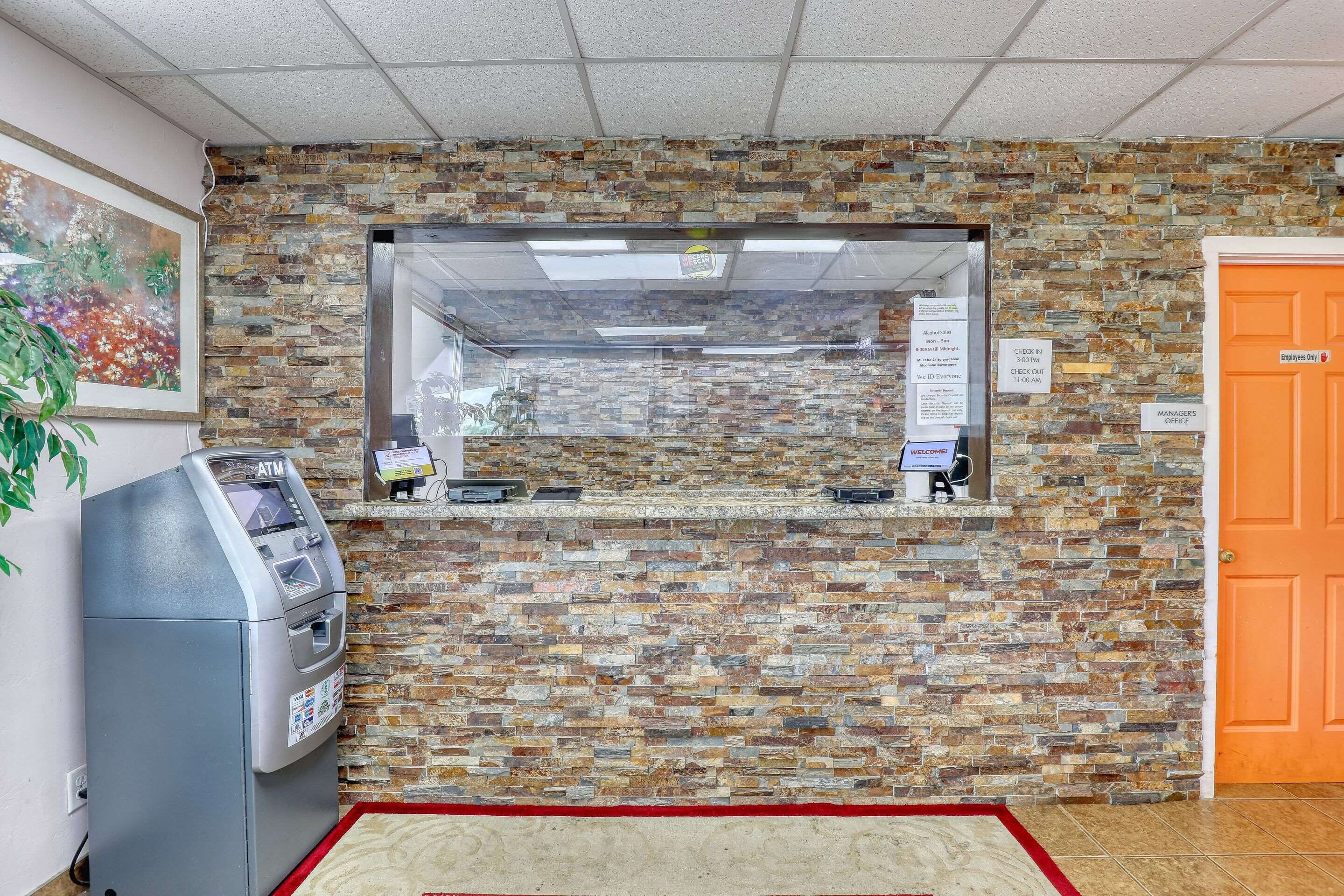 Photo - Suburban Studios Neenah-Appleton