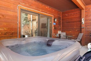 Baignoire à remous intérieure