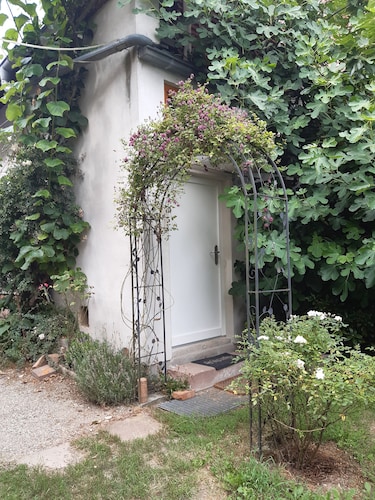 ehm.Altenteil in Haus-Hof bauw