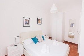 2 bedrooms, desk, iron/ironing board, free WiFi