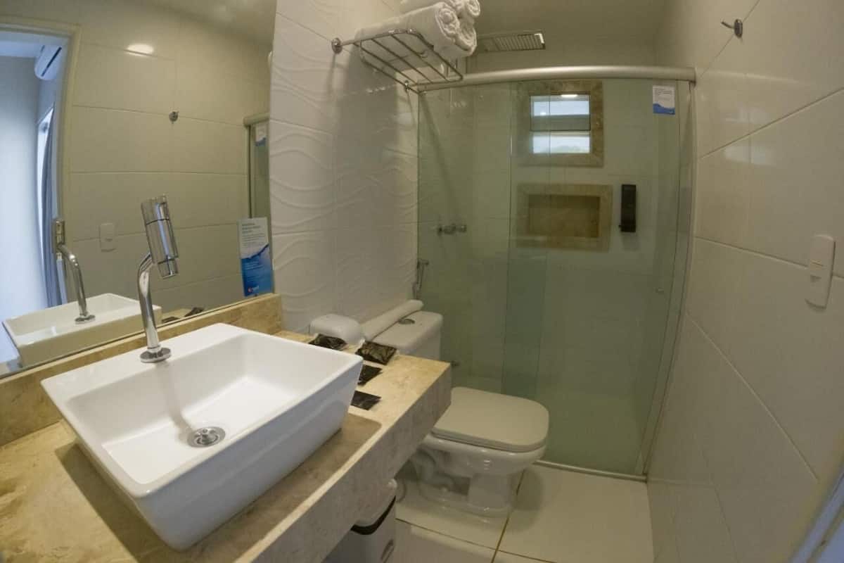 suite | bathroom | shower, towels