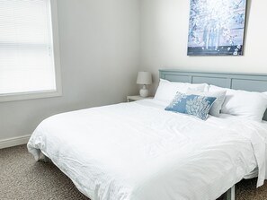 8 Schlafzimmer, Schreibtisch, WLAN, Bettwäsche