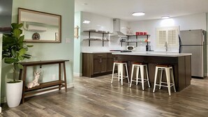 House | Private kitchen - Holiday Motel & RV Park (Emmett)