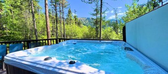 Mountain Luxury Chalet | Private Hot Tub | Sleeps 15