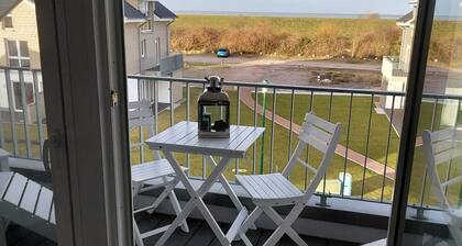 Vacation home Tidenkieker with sea view, incl. beach chair, sauna, 3 bedrooms, Graftblick