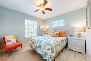 3 bedrooms, free WiFi, bed sheets - Pet Friendly, Shared Pool, Golf Cart Access (Port Aransas)