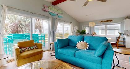 Private Pool, Close to the Beach, Pet Friendly