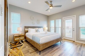 4 bedrooms, WiFi, bed sheets