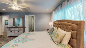 2 chambres, fer et planche à repasser, Wi-Fi gratuit, draps fournis