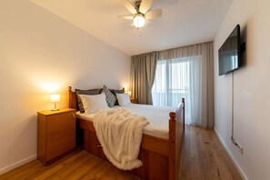1 bedroom, in-room safe, desk, soundproofing - #North 16 - Aviatiei (București)