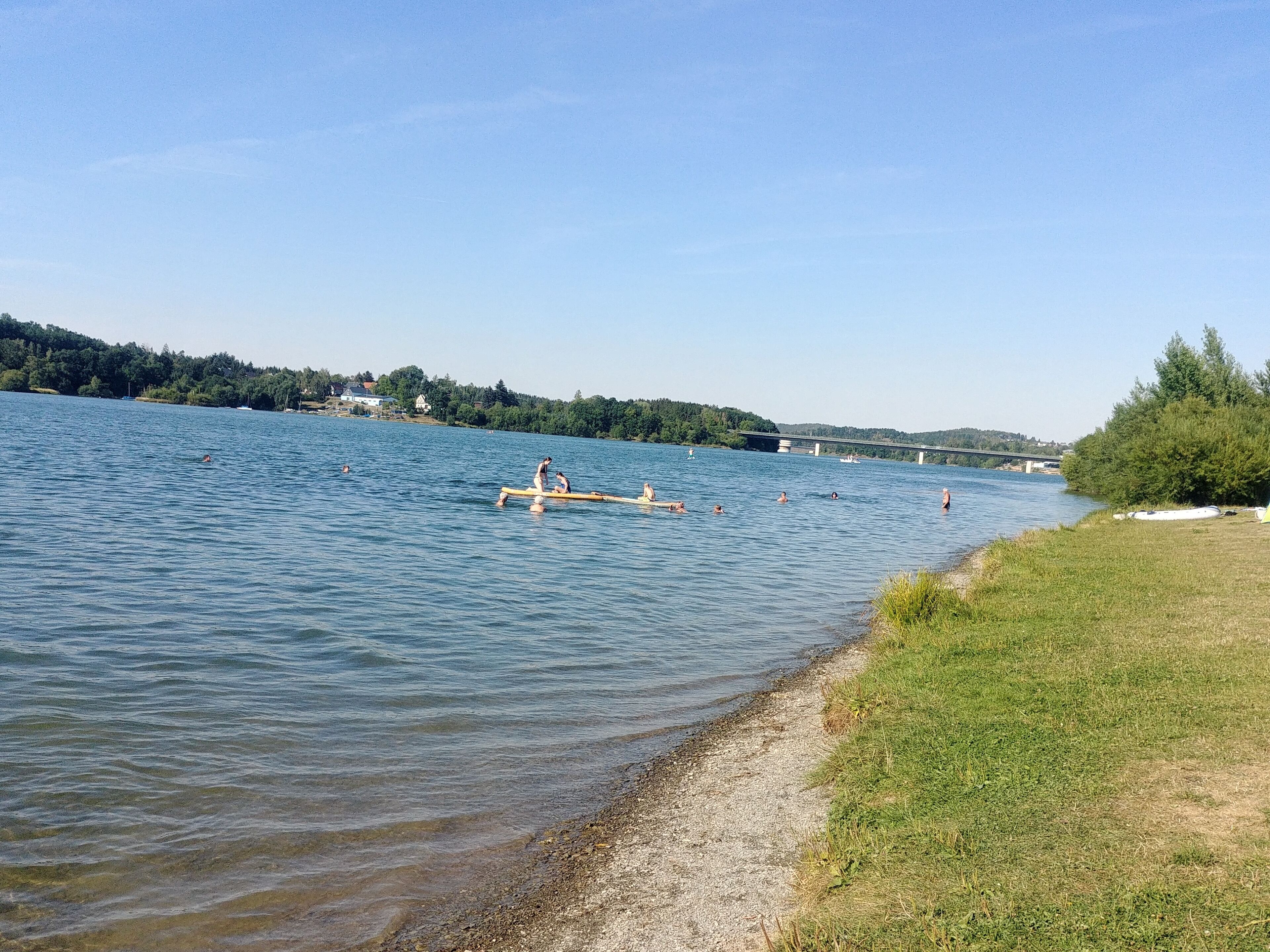 Plage à proximité, chaises longues