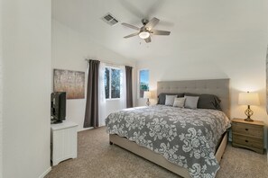 3 bedrooms, desk, iron/ironing board, free WiFi