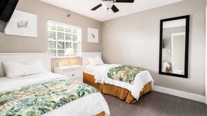 2 habitaciones, tabla de planchar con plancha, wifi y ropa de cama 