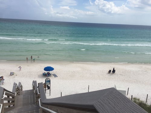 Mermaids Retreat 30A 🧜🏻‍♀️ STEPS to Beach Access, Pvt Heated Pool, Gulf Views, Bikes