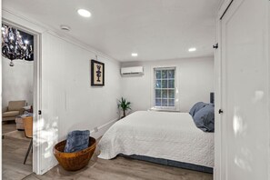 2 Schlafzimmer, Schreibtisch, Bügeleisen/Bügelbrett, kostenloses WLAN