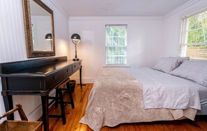 2 chambres, bureau, fer et planche Ă repasser, accĂšs au Wi-Fi (inclus)